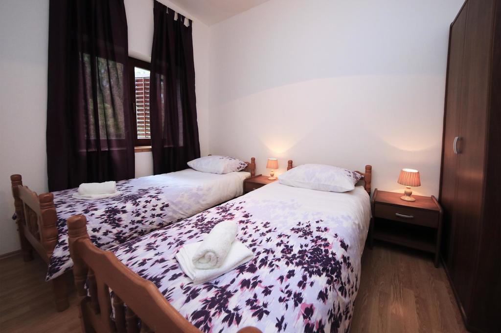 Agrotourism Galic Krka Hotel Drinovci ภายนอก รูปภาพ