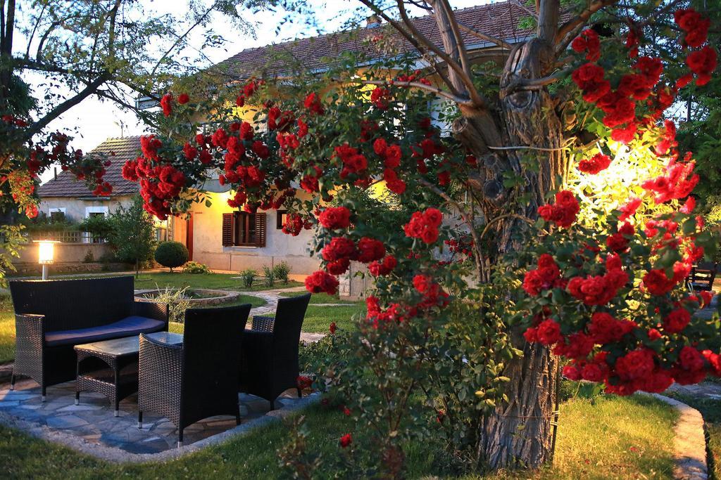 Agrotourism Galic Krka Hotel Drinovci ภายนอก รูปภาพ